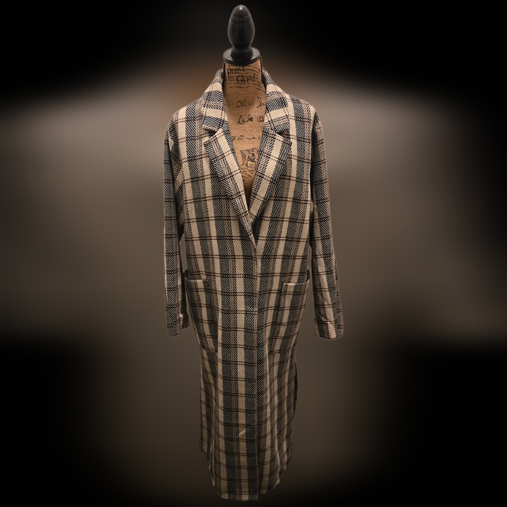 Fashion Union Plaid Coat In Navy & Cream